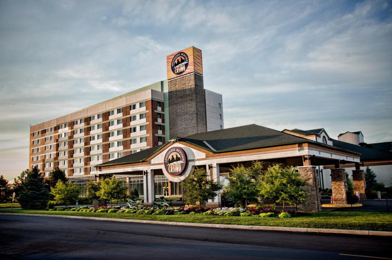 Akwesasne Mohawk Casino Resort And Players Inn Hotel -Formerly Comfort Inn And Suites Hogansburg Ny Exterior photo